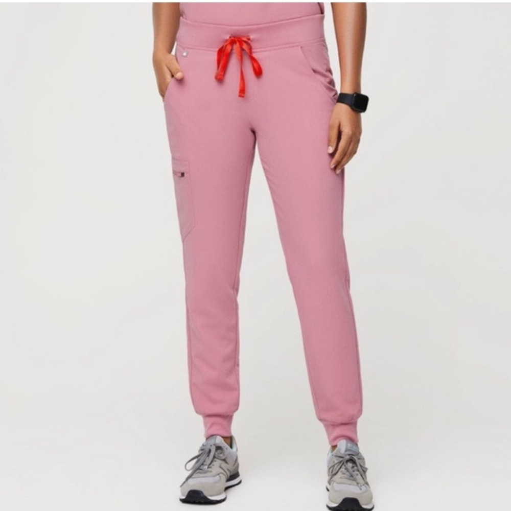 Limited edition Chalk Pink FIGS